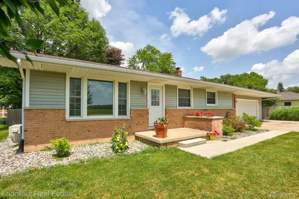 2015 Midland Road Monitor Charter Township MI 48706
