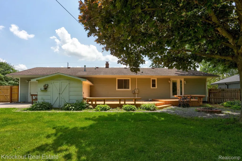 2015 Midland Road Monitor Charter Township MI 48706