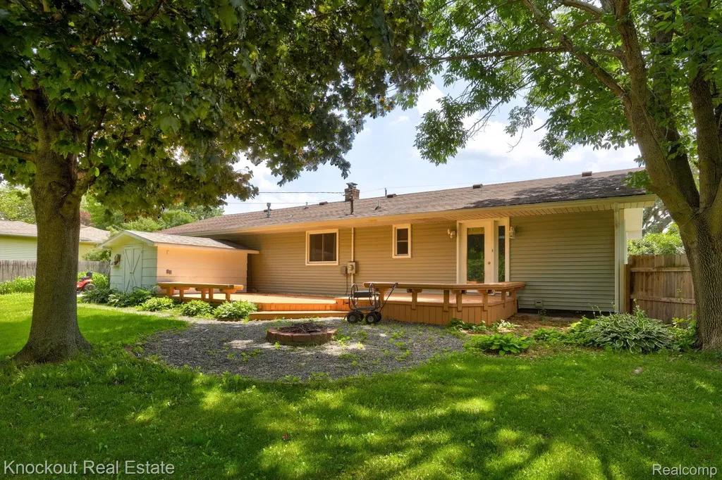 2015 Midland Road Monitor Charter Township MI 48706