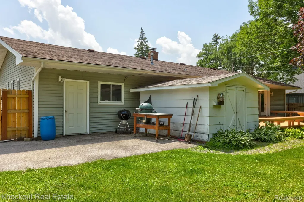 2015 Midland Road Monitor Charter Township MI 48706