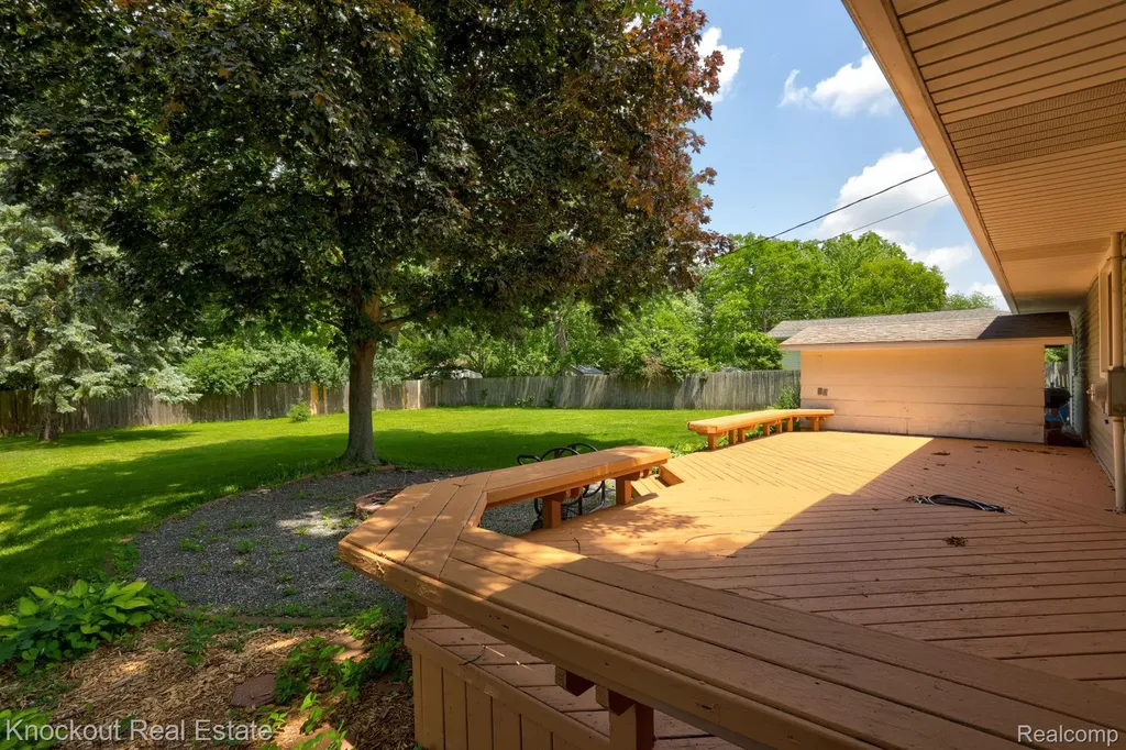 2015 Midland Road Monitor Charter Township MI 48706