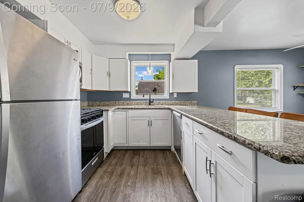 4694 Lakeborn Drive White Lake Charter Township MI 48383