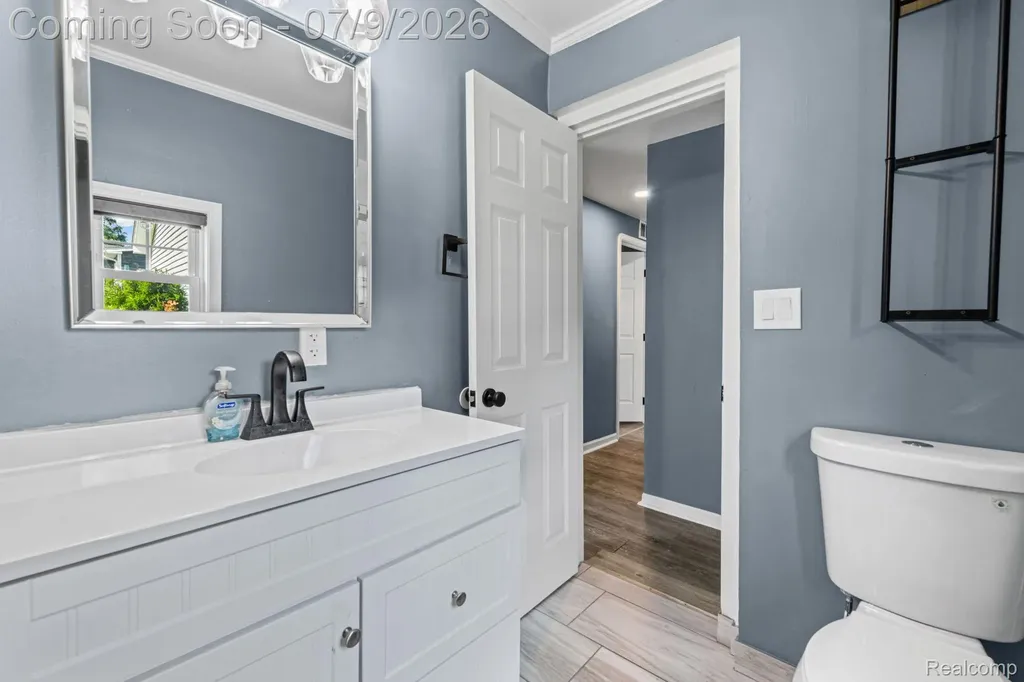 4694 Lakeborn Drive White Lake Charter Township MI 48383