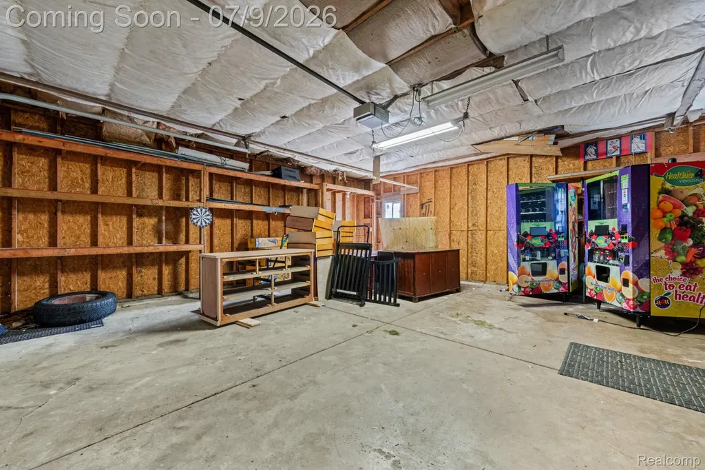 4694 Lakeborn Drive White Lake Charter Township MI 48383