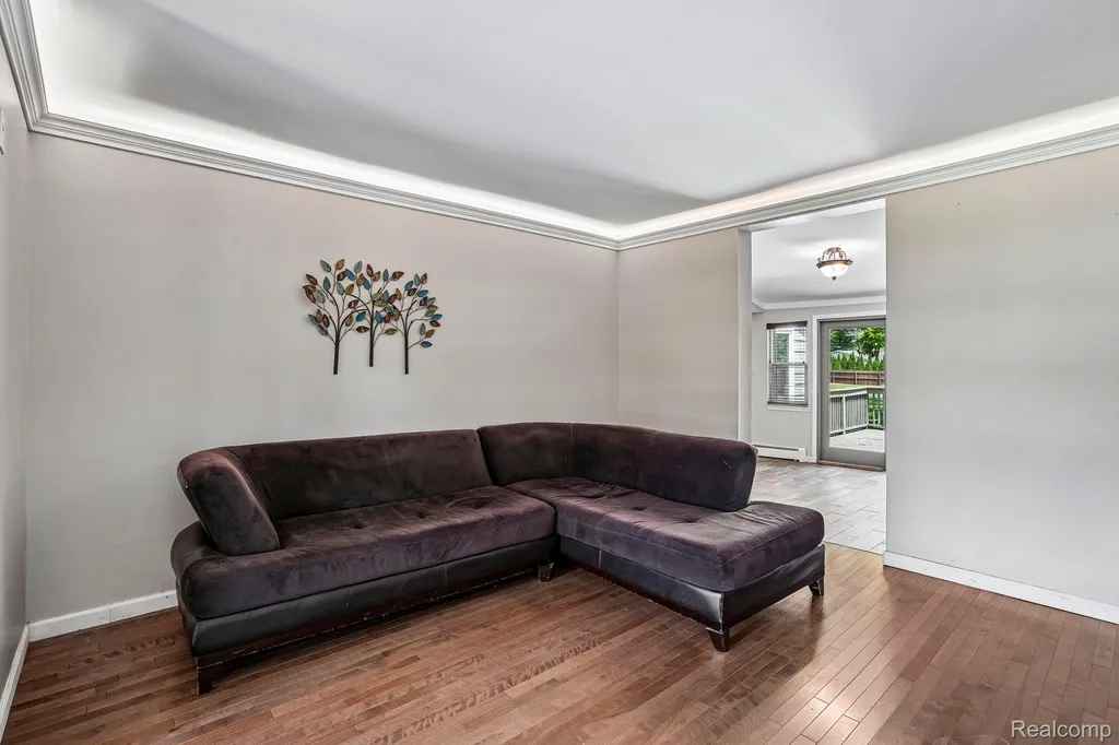 7286 Ormond Road Springfield Charter Township MI 48350