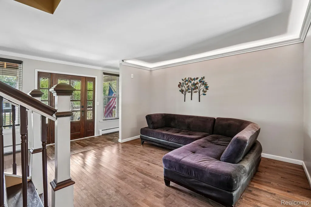 7286 Ormond Road Springfield Charter Township MI 48350