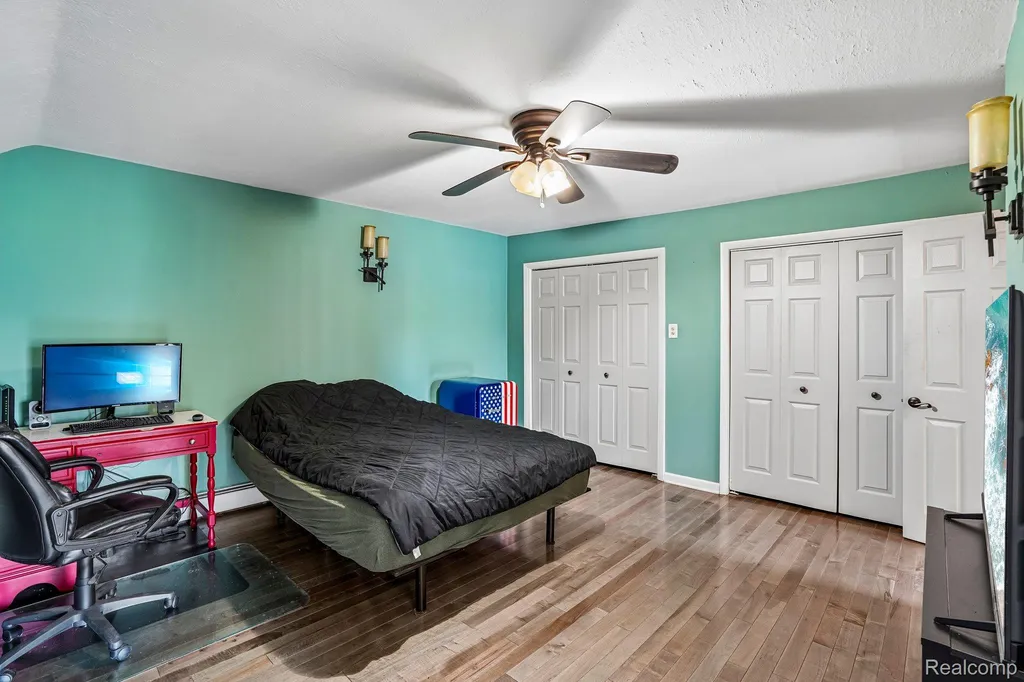 7286 Ormond Road Springfield Charter Township MI 48350