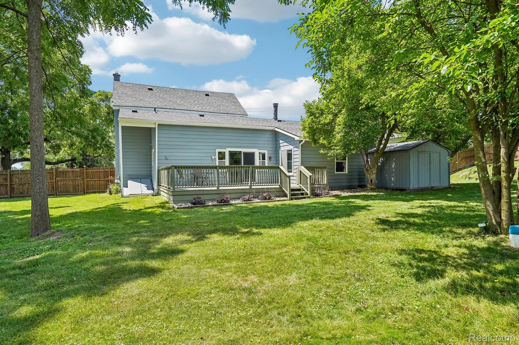 7286 Ormond Road Springfield Charter Township MI 48350