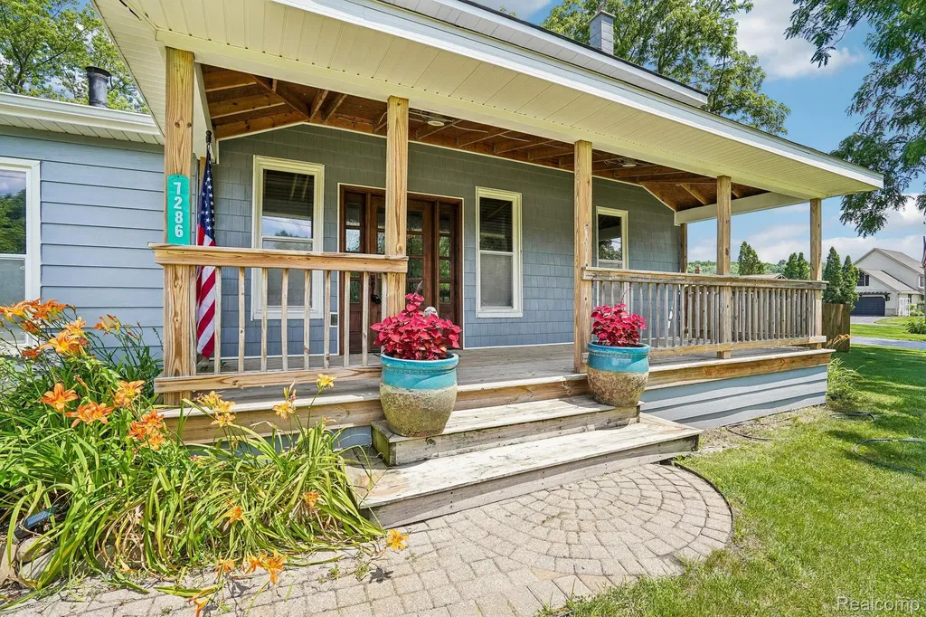 7286 Ormond Road Springfield Charter Township MI 48350