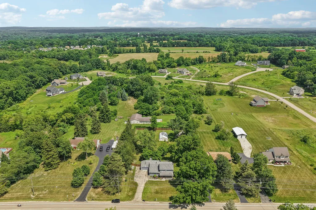 7286 Ormond Road Springfield Charter Township MI 48350