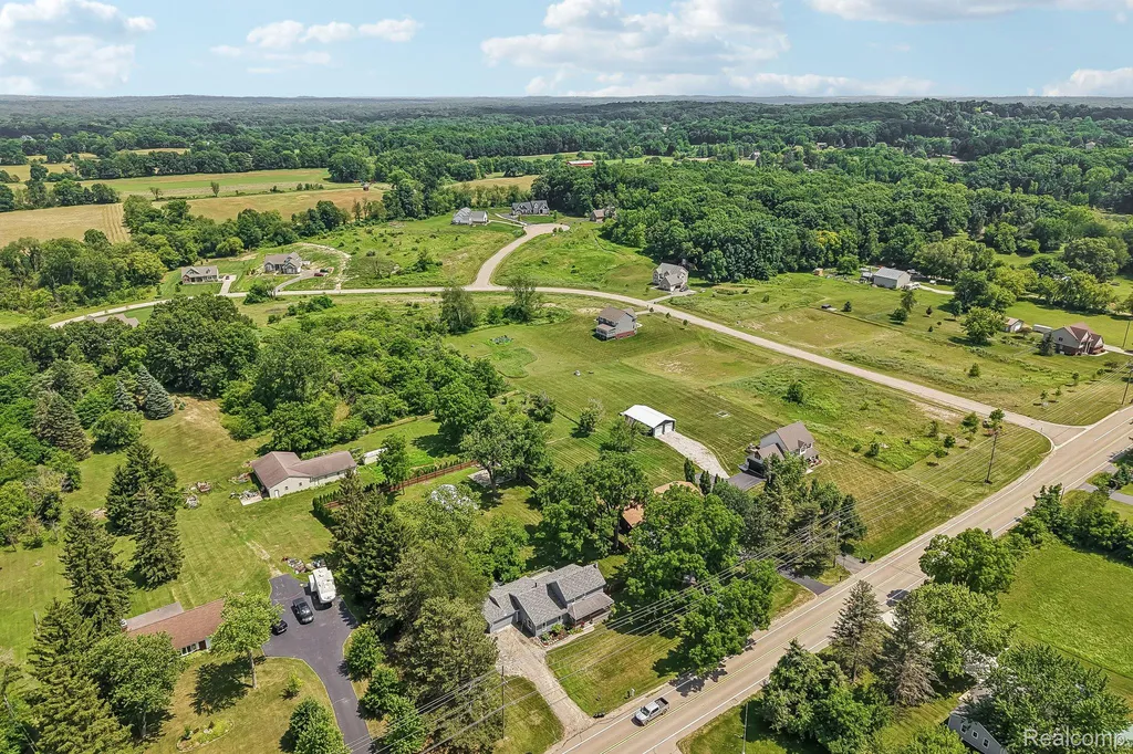7286 Ormond Road Springfield Charter Township MI 48350