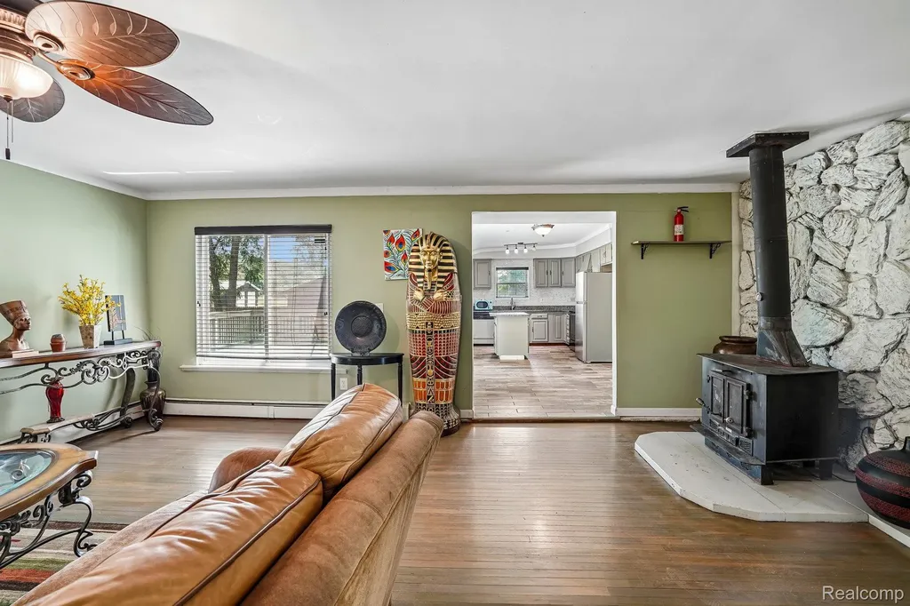 7286 Ormond Road Springfield Charter Township MI 48350