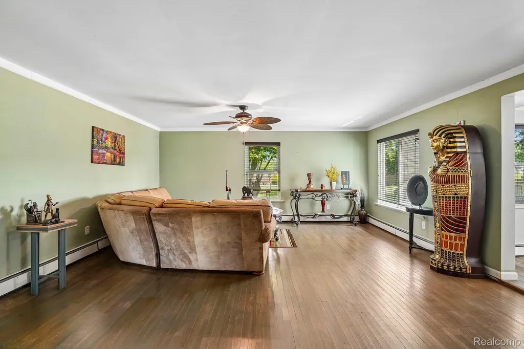 7286 Ormond Road Springfield Charter Township MI 48350