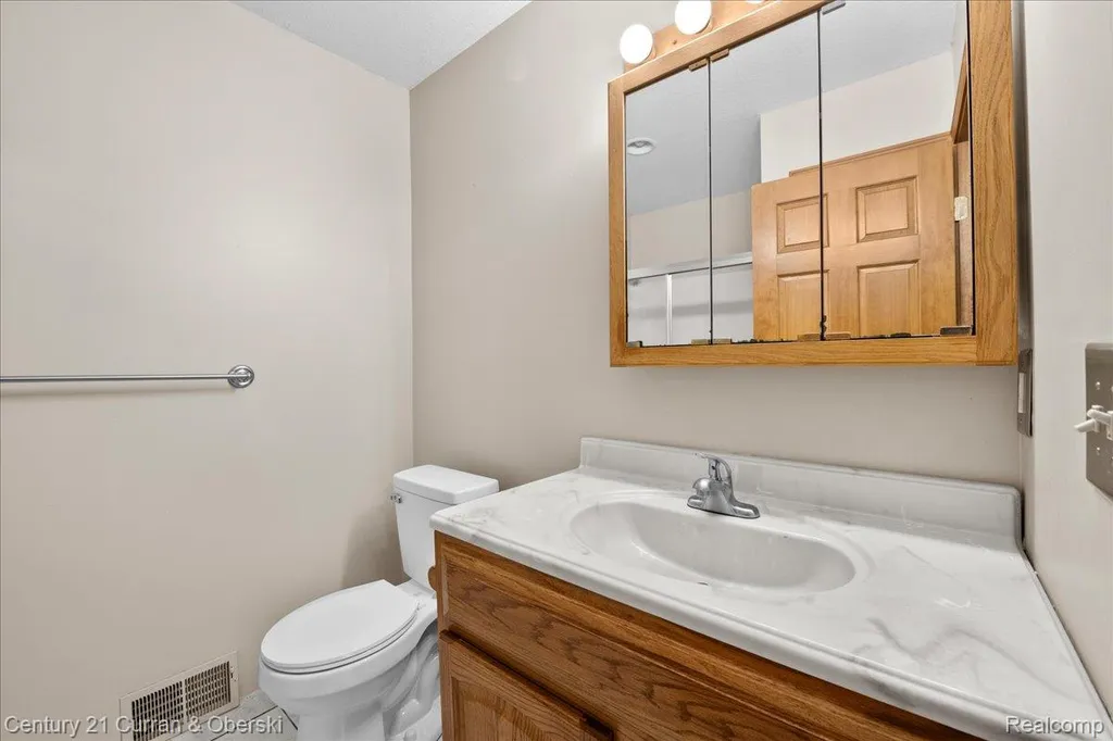 1620 Tony Court Frenchtown Township MI 48162