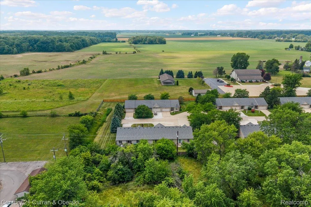 1620 Tony Court Frenchtown Township MI 48162