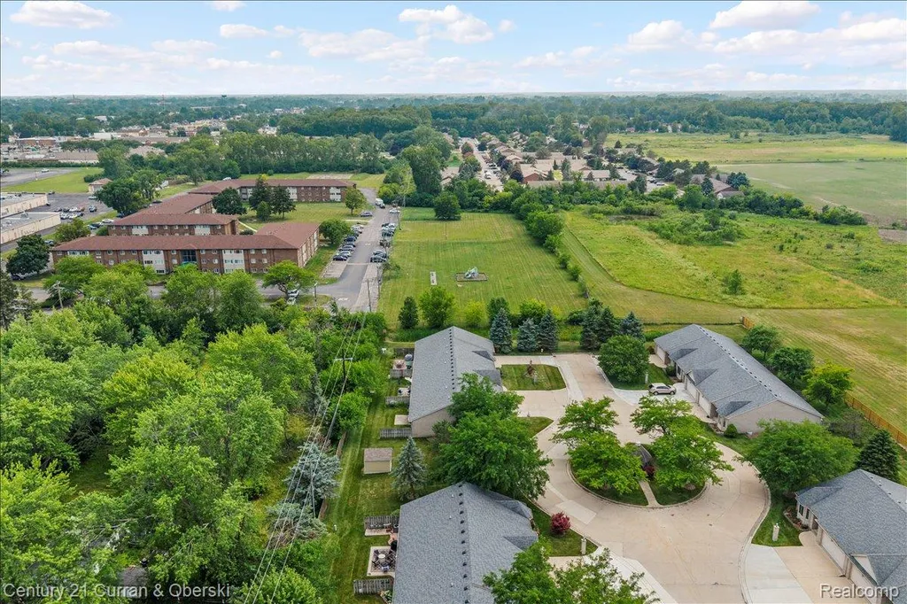 1620 Tony Court Frenchtown Township MI 48162