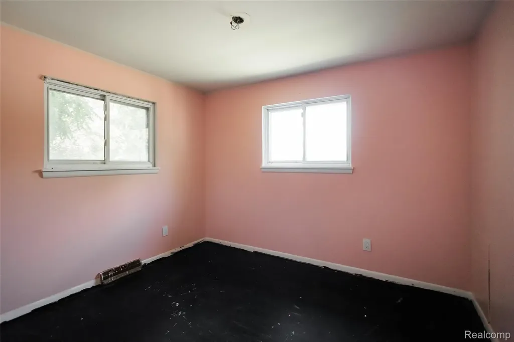305 Arnet Street Ypsilanti City MI 48198