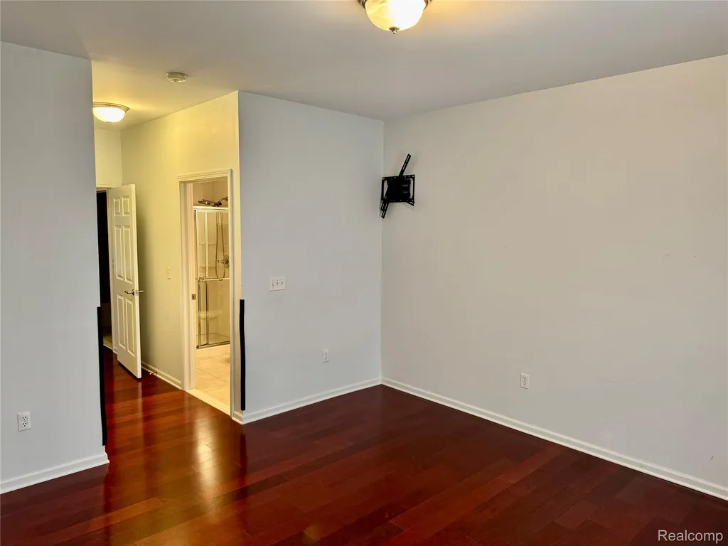14466 Shadywood Drive Sterling Heights City MI 48312