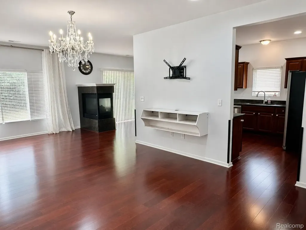 14466 Shadywood Drive Sterling Heights City MI 48312