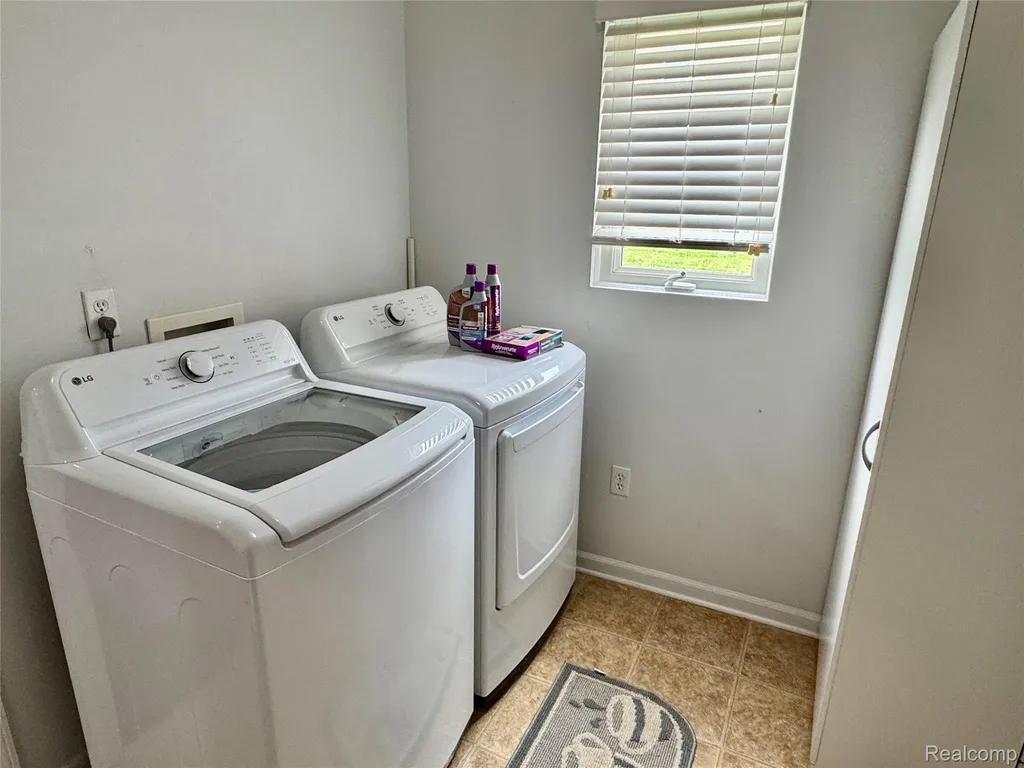 14466 Shadywood Drive Sterling Heights City MI 48312