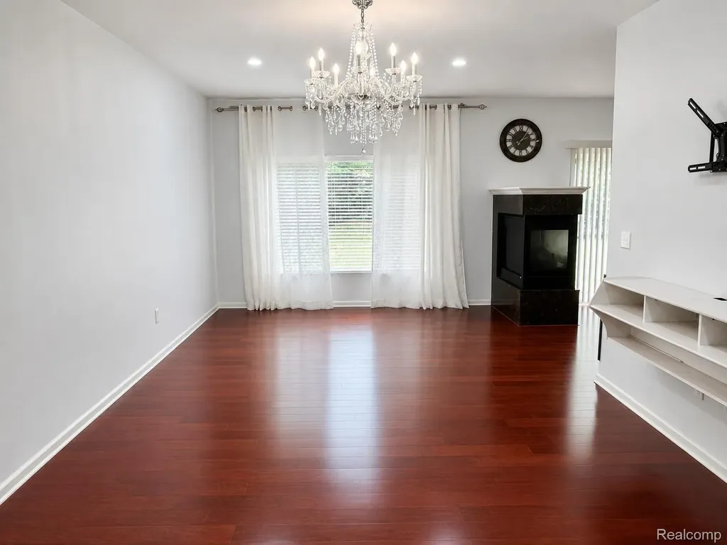 14466 Shadywood Drive Sterling Heights City MI 48312