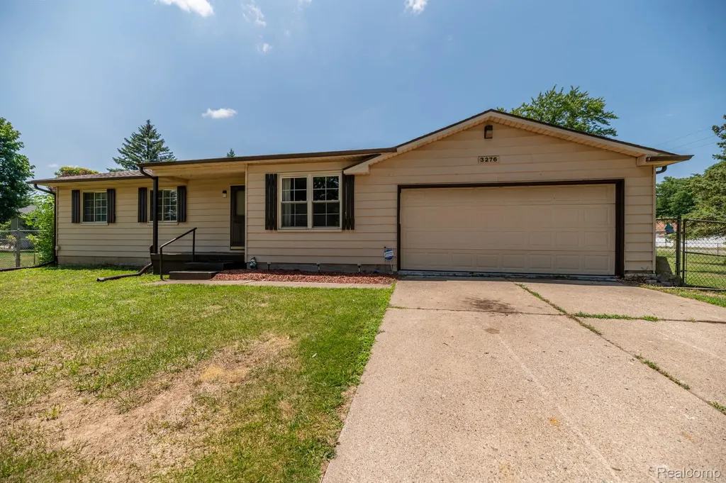 3276 Hammerberg Road Flint Charter Township MI 48507