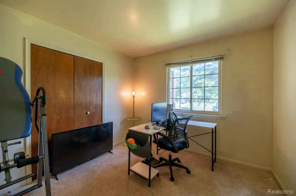3276 Hammerberg Road Flint Charter Township MI 48507