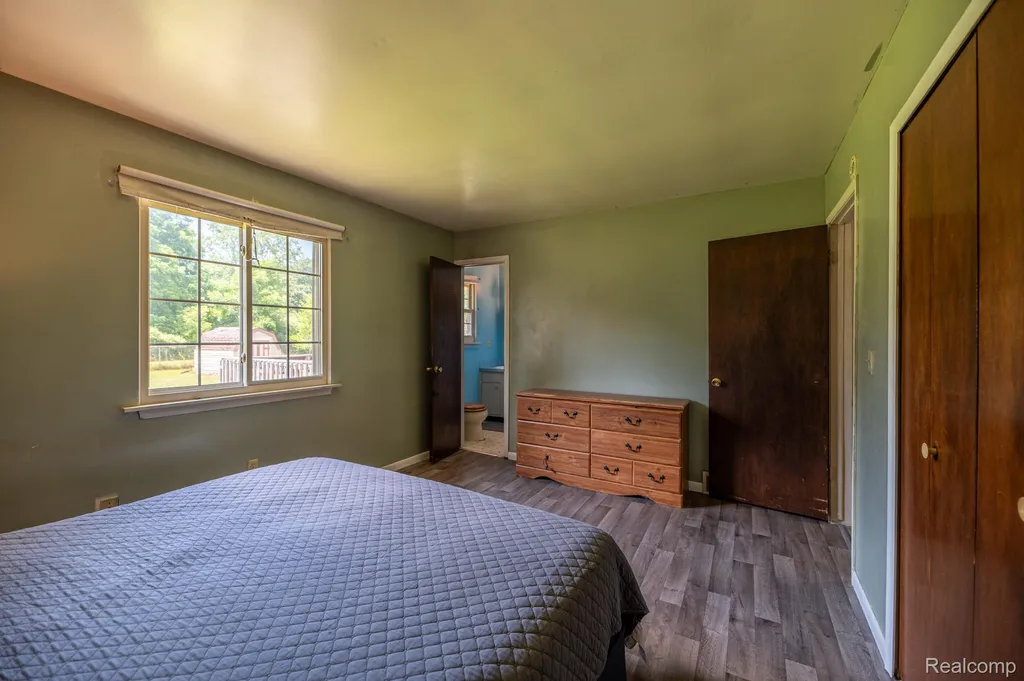 3276 Hammerberg Road Flint Charter Township MI 48507