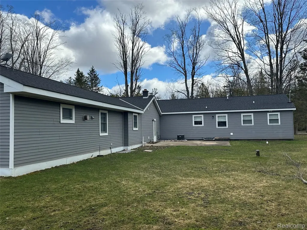 7726 Lake Street Alanson Village MI 49706