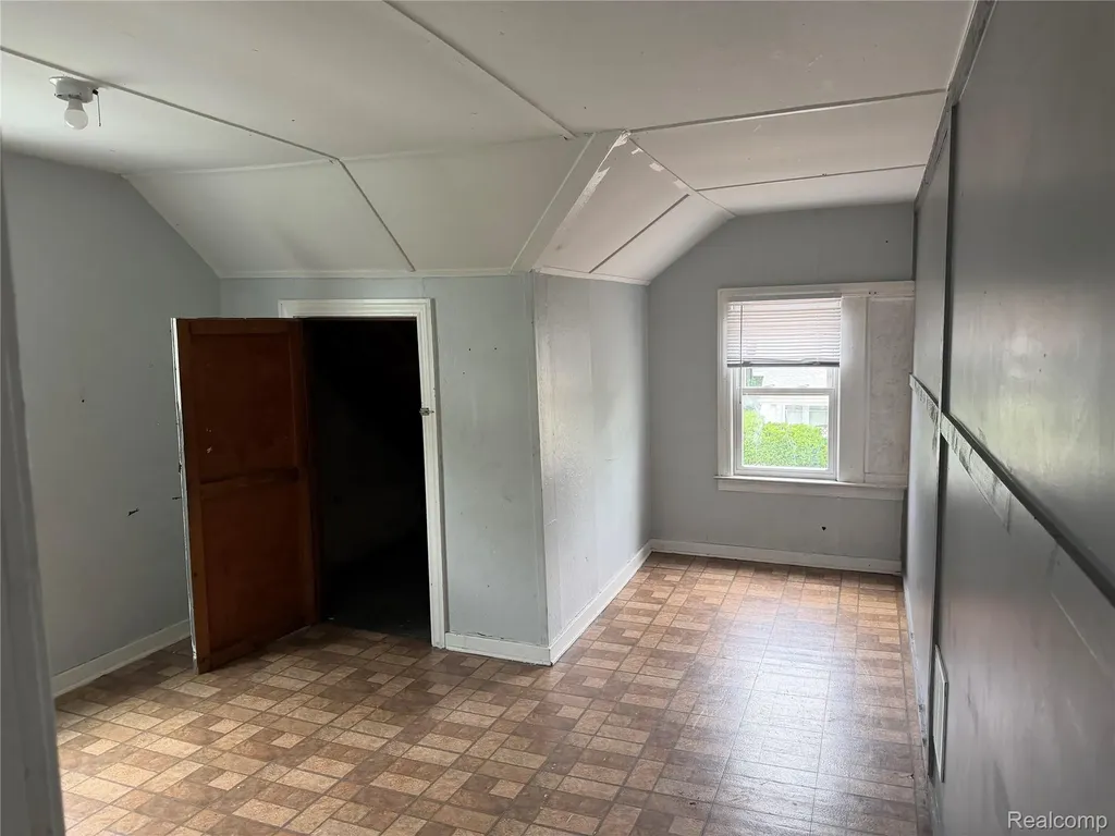 8647 Ellsworth Street Detroit City MI 48238