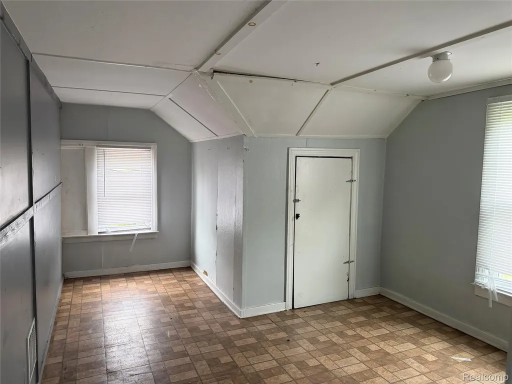 8647 Ellsworth Street Detroit City MI 48238