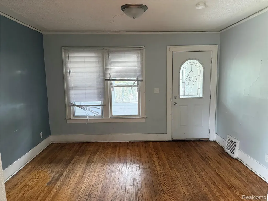 8647 Ellsworth Street Detroit City MI 48238