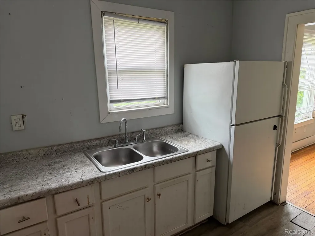8647 Ellsworth Street Detroit City MI 48238