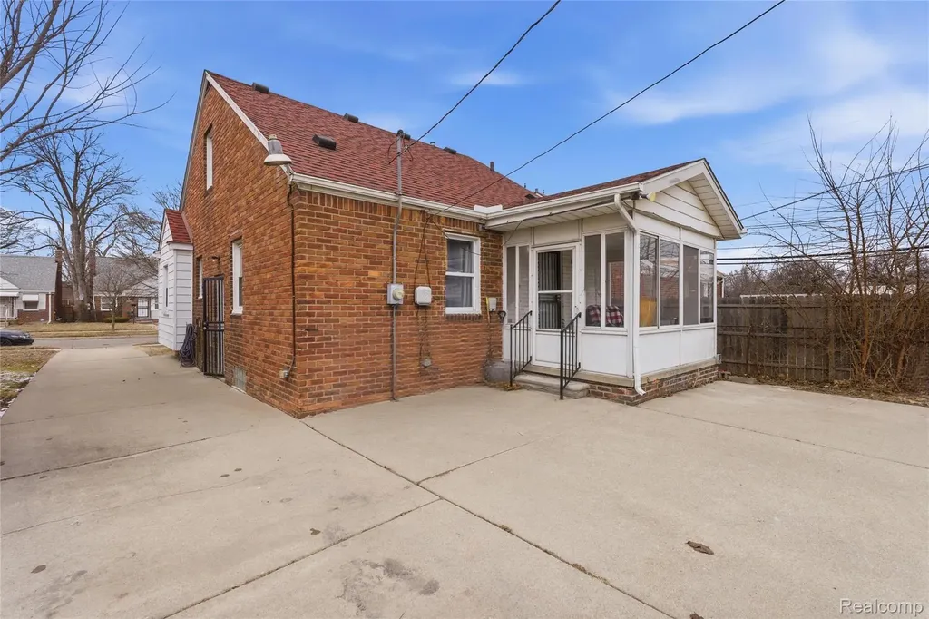 20522 Tracey Street Detroit City MI 48235