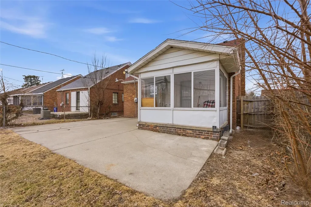 20522 Tracey Street Detroit City MI 48235