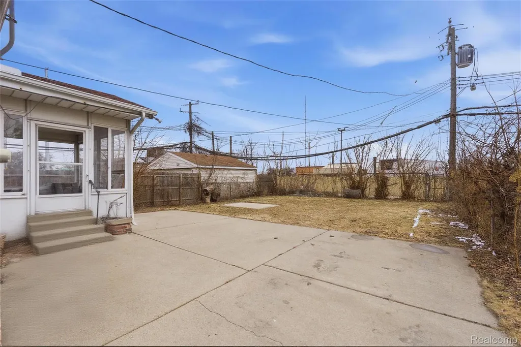 20522 Tracey Street Detroit City MI 48235