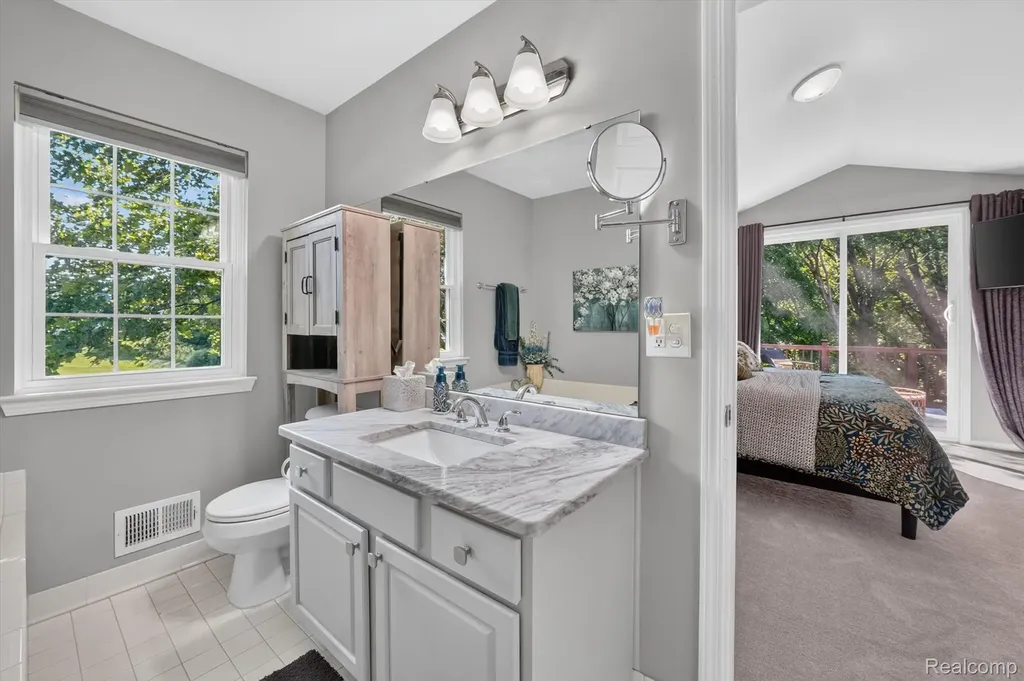 10301 Golfside Drive Grand Blanc Charter Township MI 48439