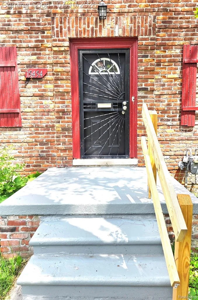 15454 Gilchrist Street Detroit City MI 48227