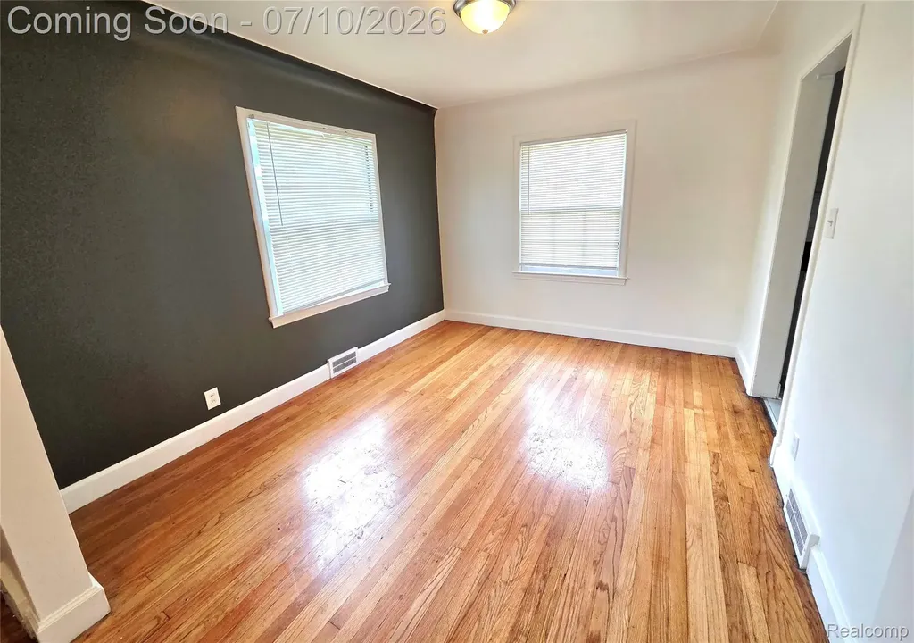 15454 Gilchrist Street Detroit City MI 48227