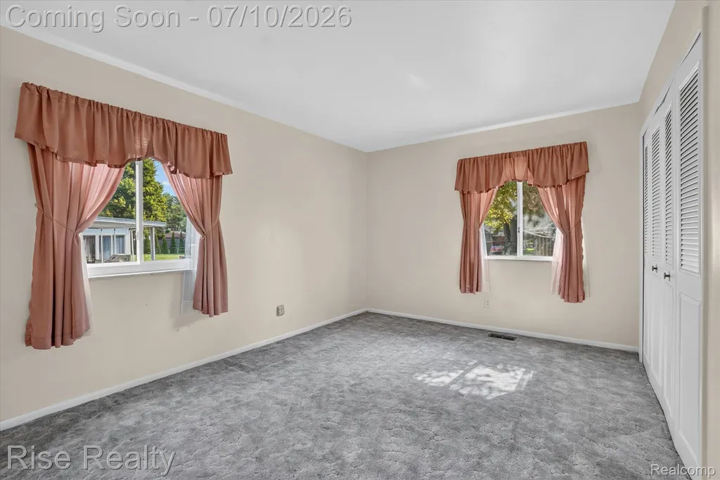 10376 Ataberry Drive Vienna Charter Township MI 48420