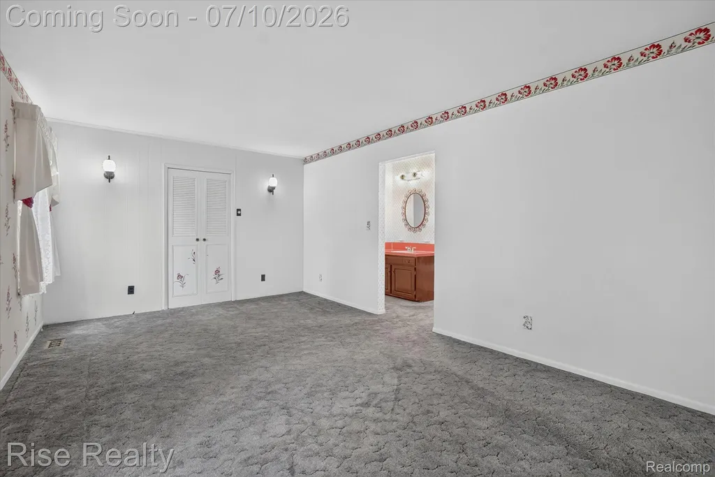10376 Ataberry Drive Vienna Charter Township MI 48420