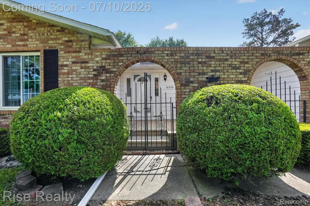 10376 Ataberry Drive Vienna Charter Township MI 48420