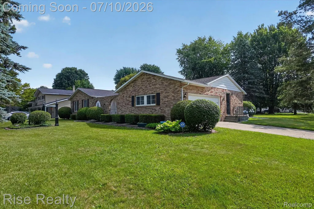 10376 Ataberry Drive Vienna Charter Township MI 48420