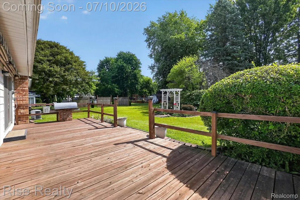 10376 Ataberry Drive Vienna Charter Township MI 48420