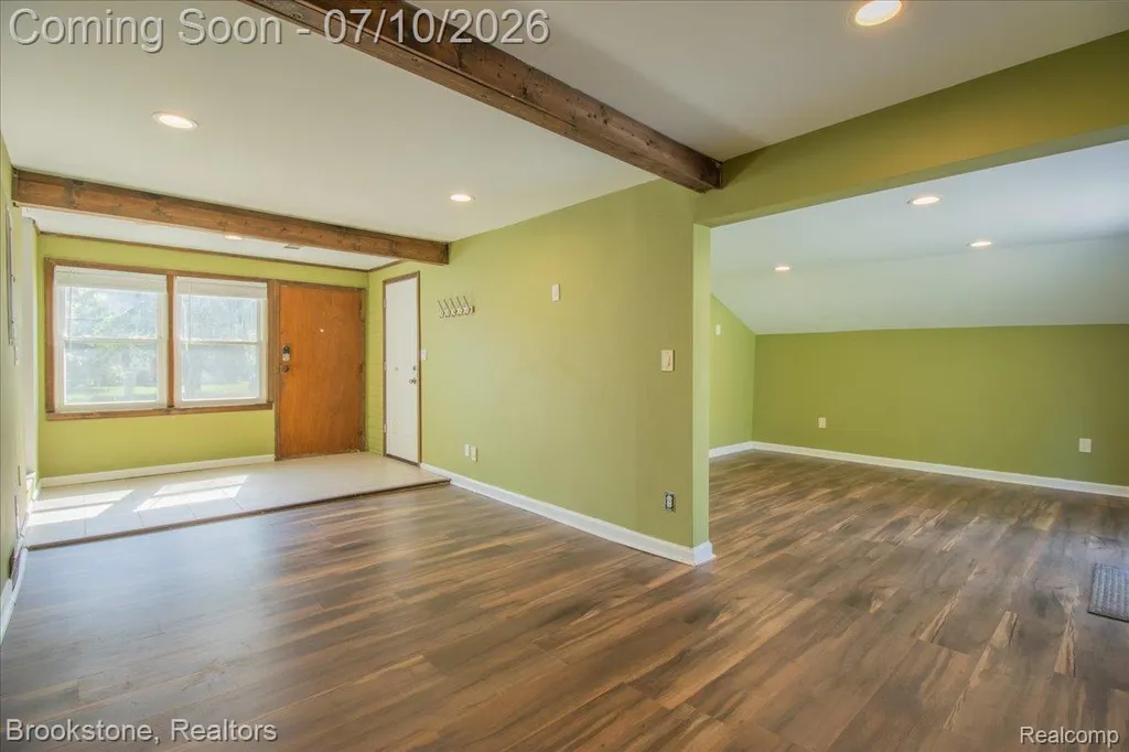 21905 Tulane Avenue Farmington Hills City MI 48336