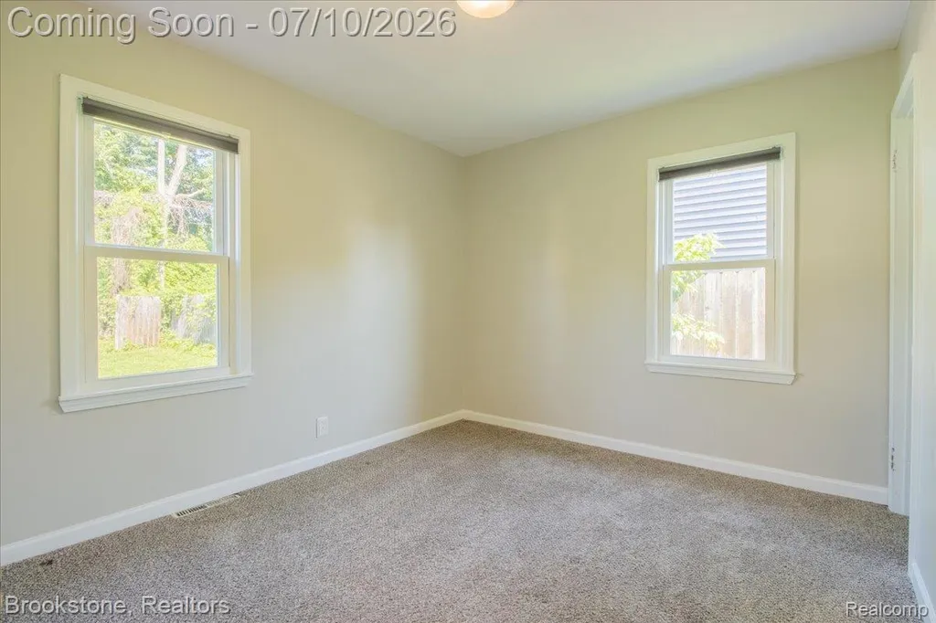 21905 Tulane Avenue Farmington Hills City MI 48336
