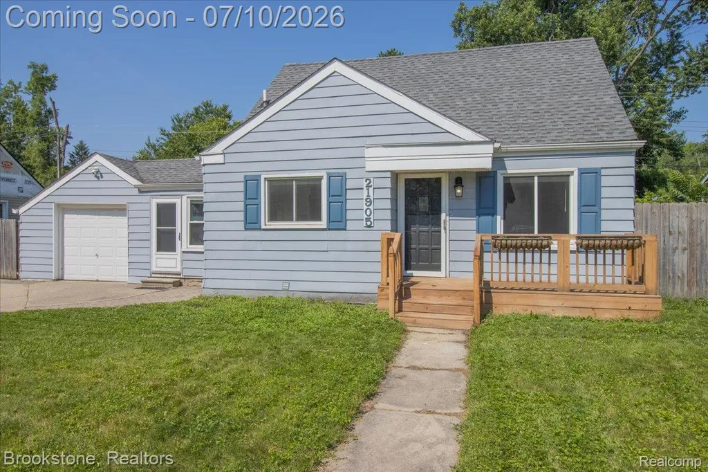 21905 Tulane Avenue Farmington Hills City MI 48336