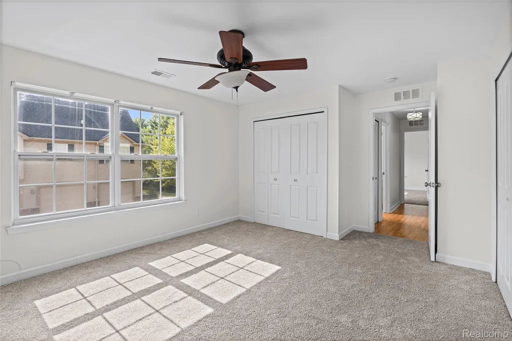 4163 Hampton Ridge Boulevard Genoa Township MI 48843