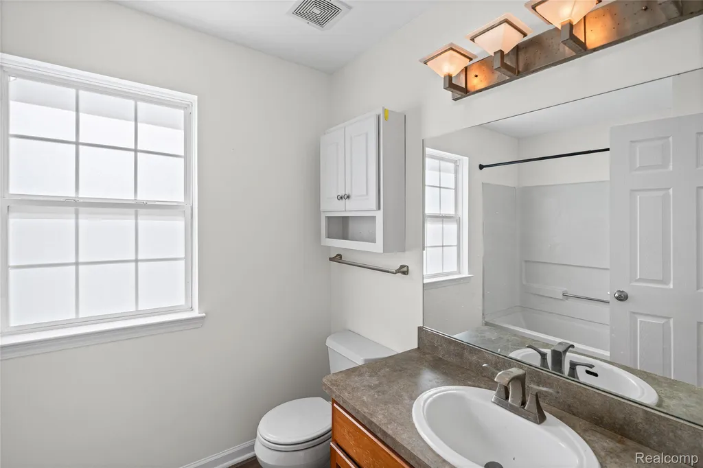 4163 Hampton Ridge Boulevard Genoa Township MI 48843