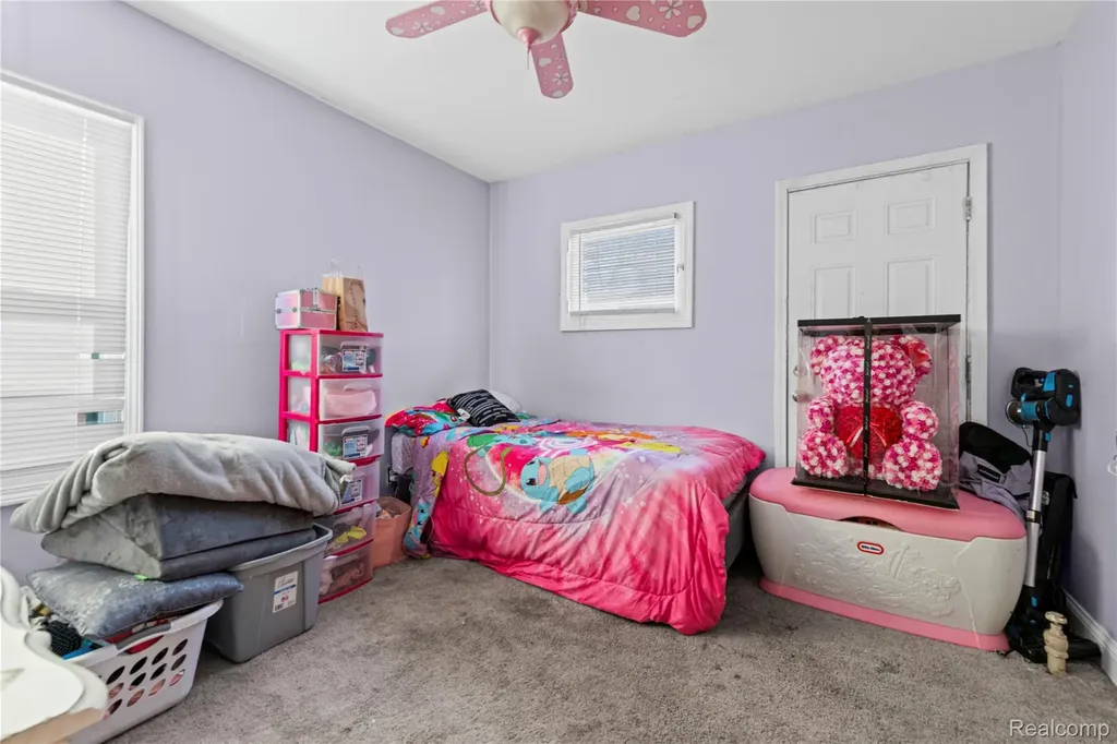 3230 Leslie Street Detroit City MI 48238